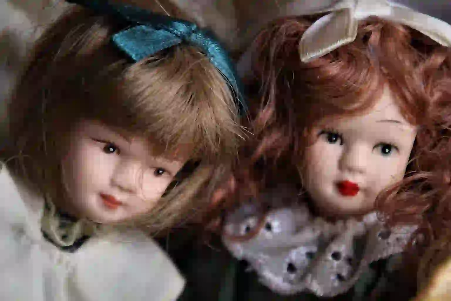 You are currently viewing Comment nettoyer une poupée en porcelaine