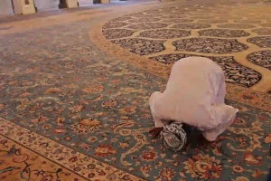 Lire la suite à propos de l’article Comment nettoyer un tapis de prière