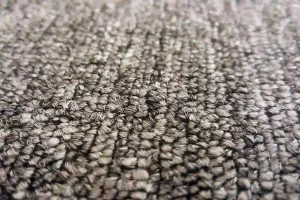 Lire la suite à propos de l’article Nettoyer les taches sur les tapis efficacement